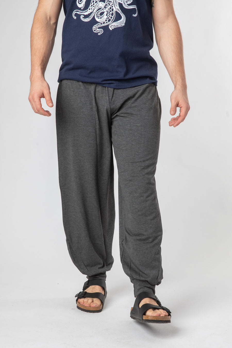 Zachariah is wearing size XL harem pants in charcoal