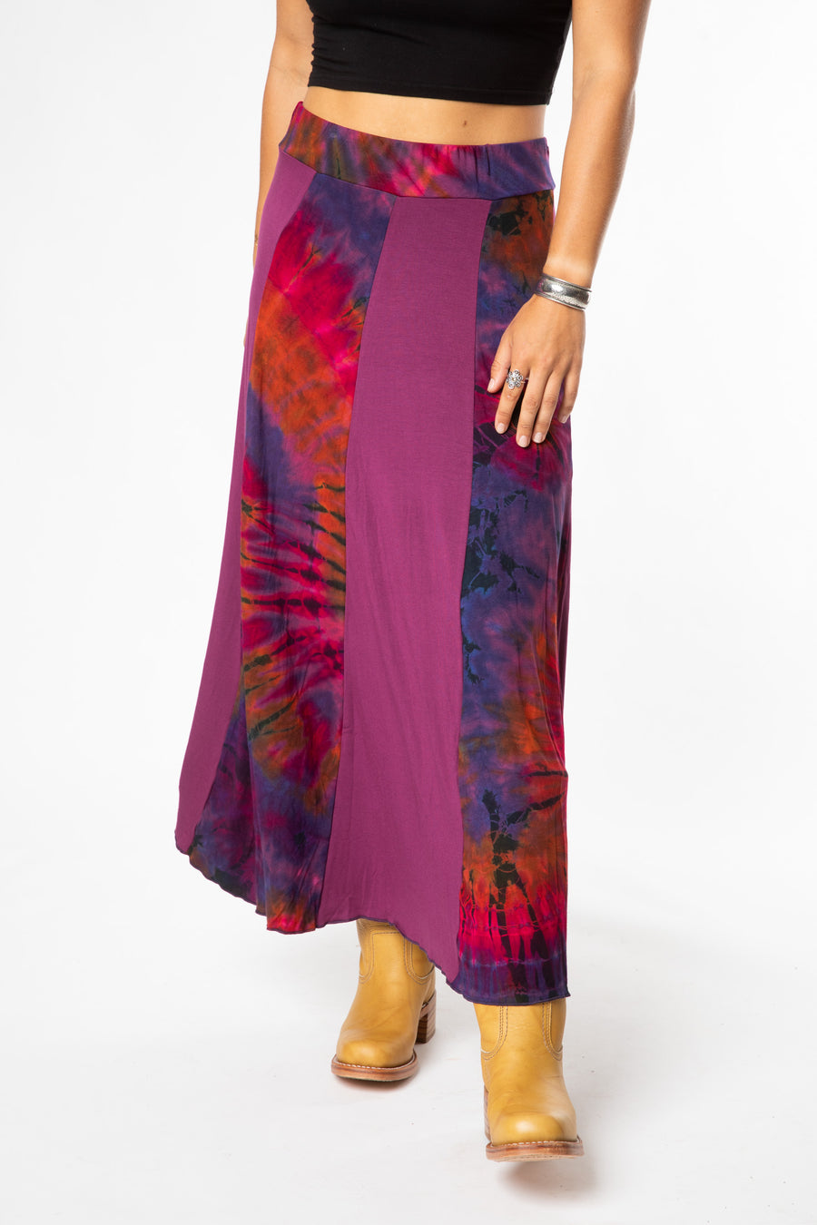 Sophie is wearing size S/M tie dye panel skirt in purple