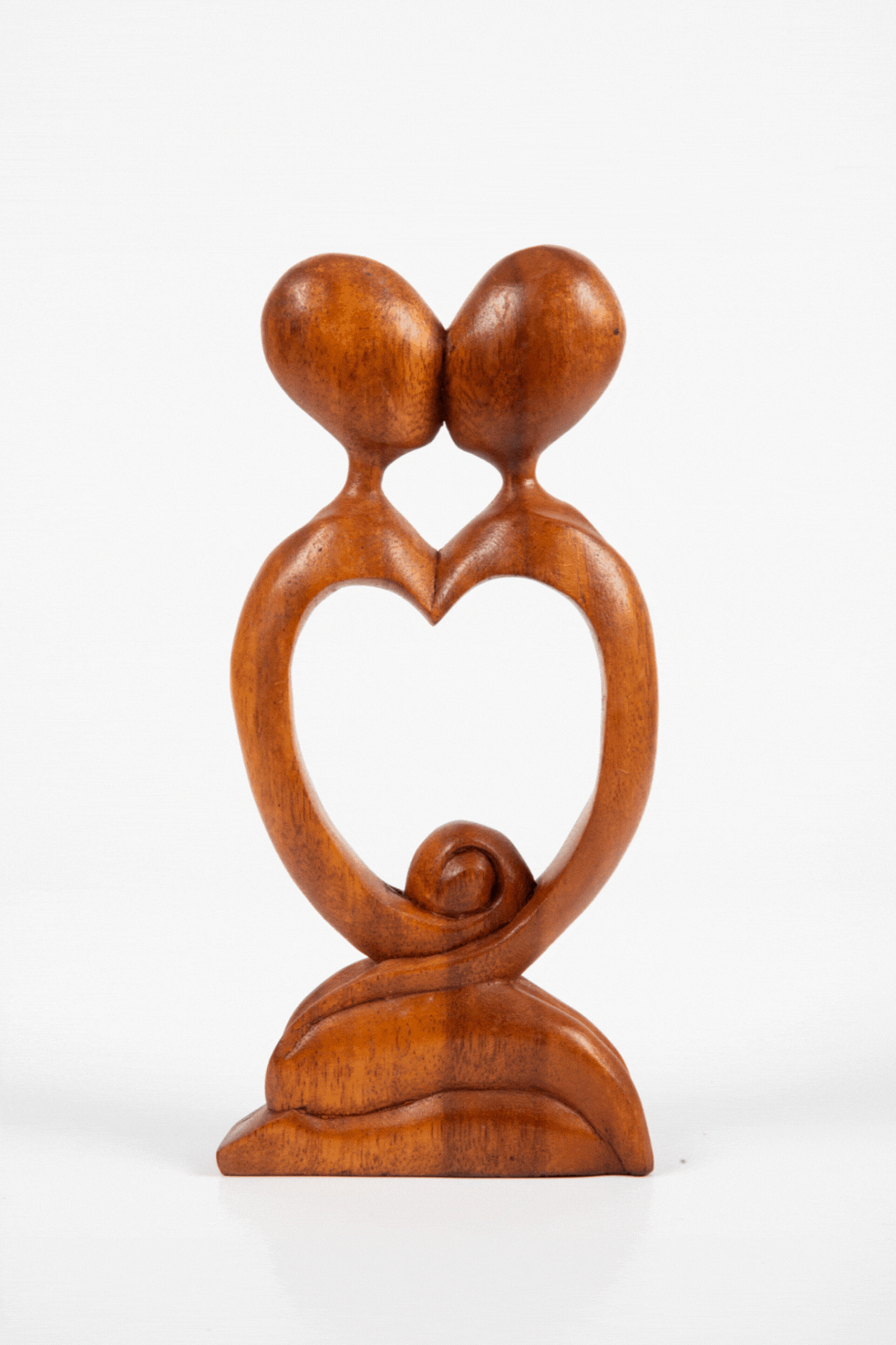 Kissing Carved Wooden Sculpture · Mexicali Blues 6814
